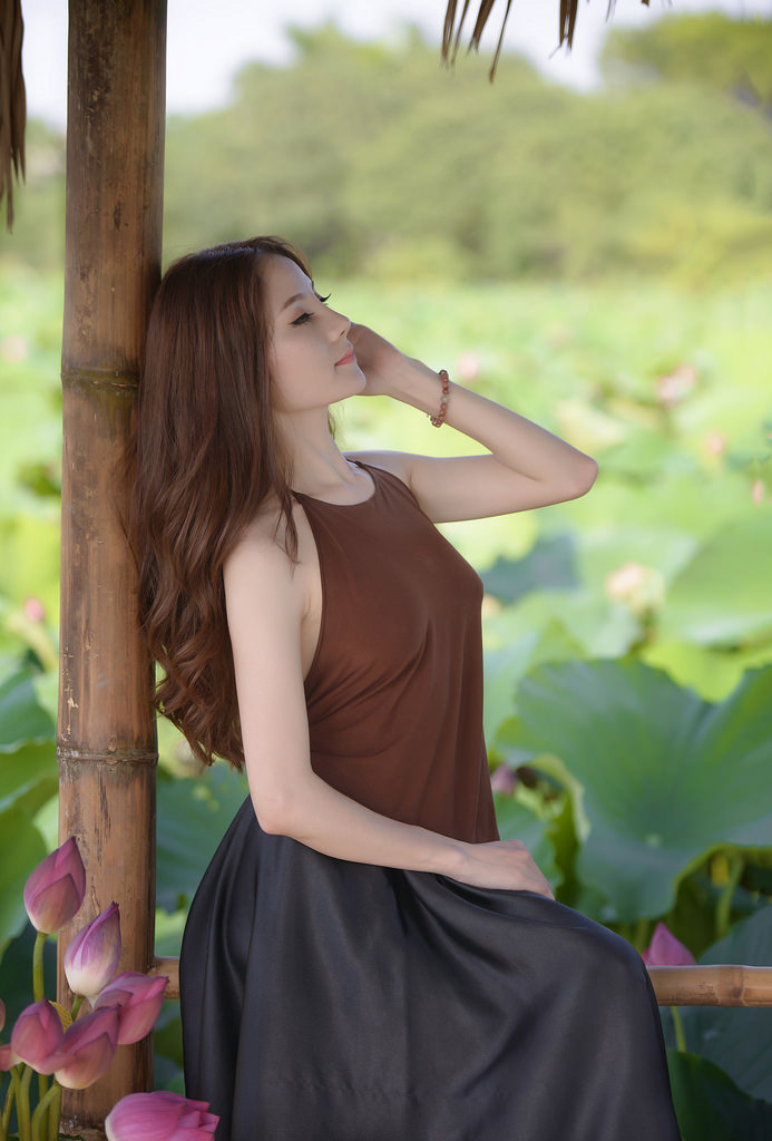 饑渴難耐女保潔員
